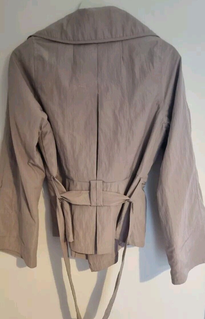 Designer Chloe Women's Natural Coloured Collared Jacket Size 36