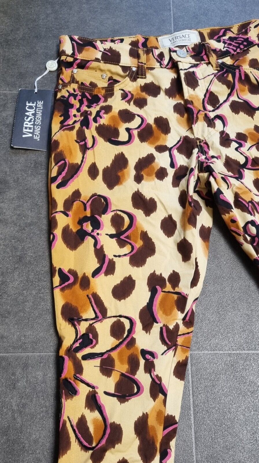 BNWT Authenticity Guaranteed Versace Jeans Signature Stretch Cotton Size 29/43
