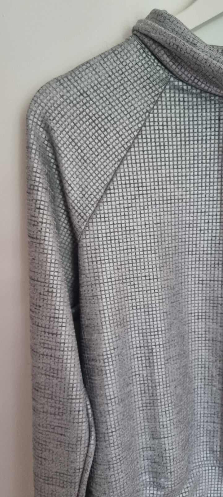 Koral Women's Silver Metallic Activewear Top Size XS