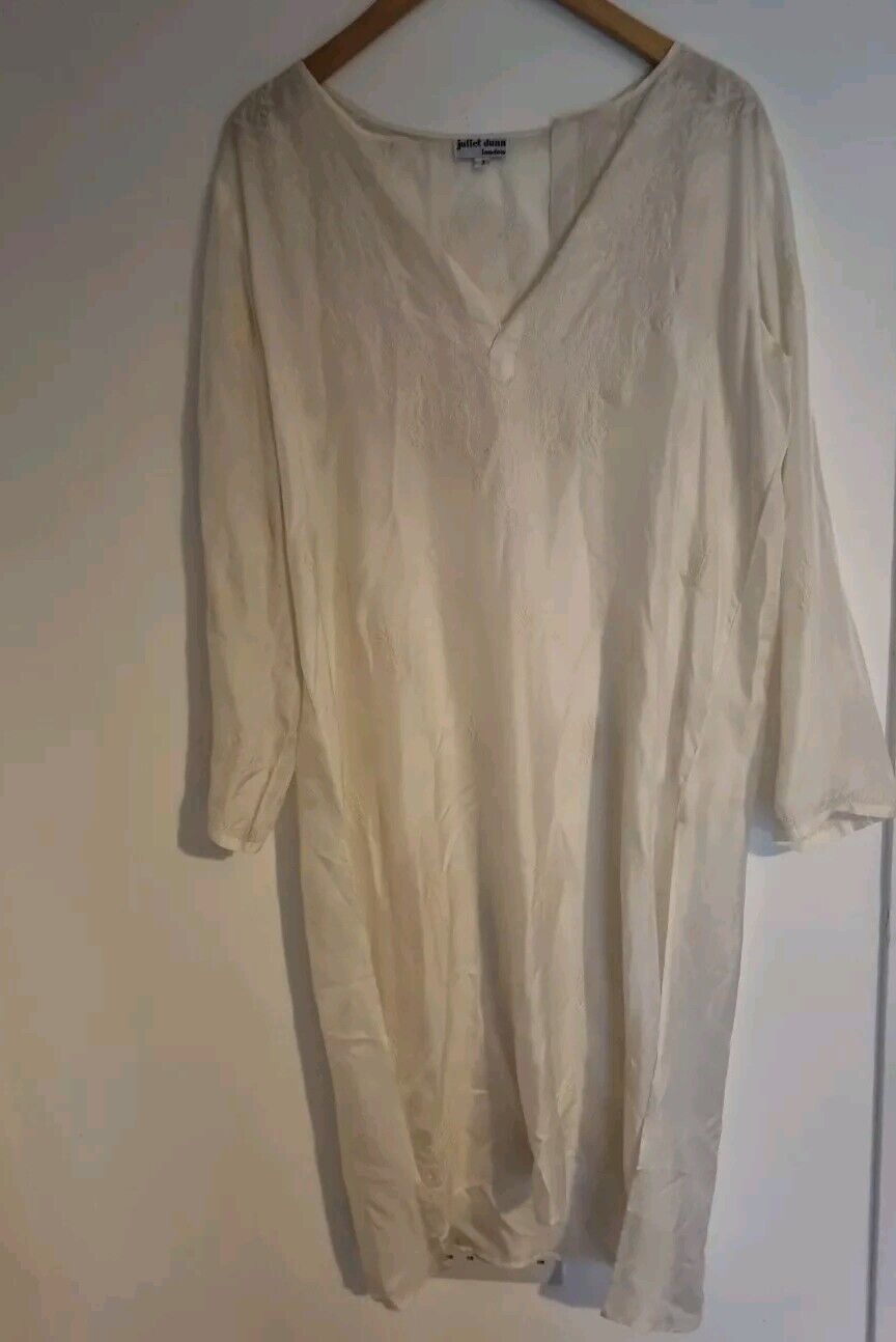 Juliette Dunn Women's 100% Silk Cream Embroidered Kaftan, Housecoat Size 3