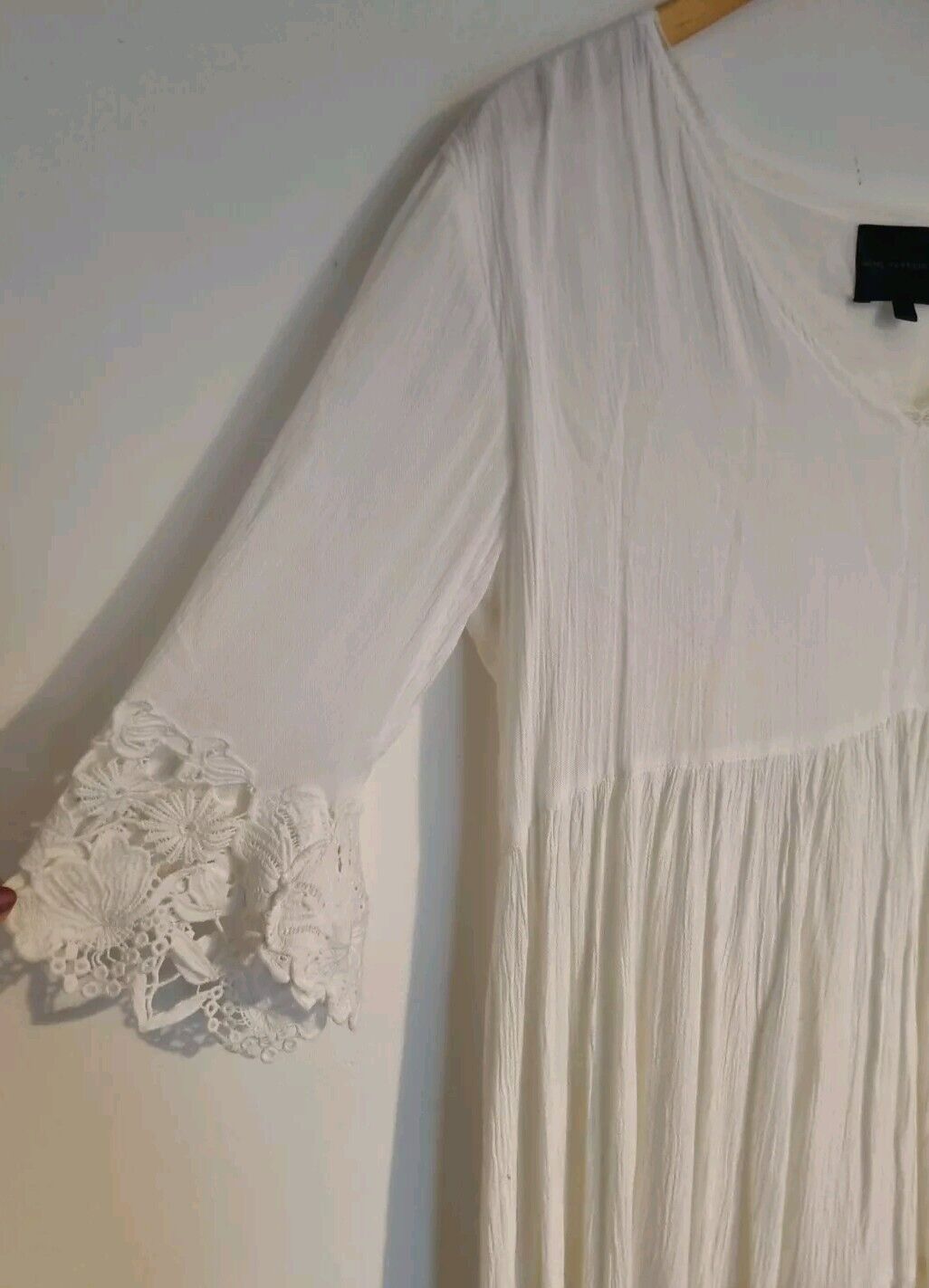 Hotel Particulier Women's White V Neck Dress Medium