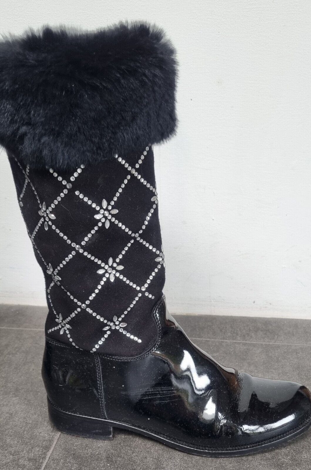 Vero Cuoio Girls Black Patent Leather Boots With Diamanté Criss Cross Pattern 36