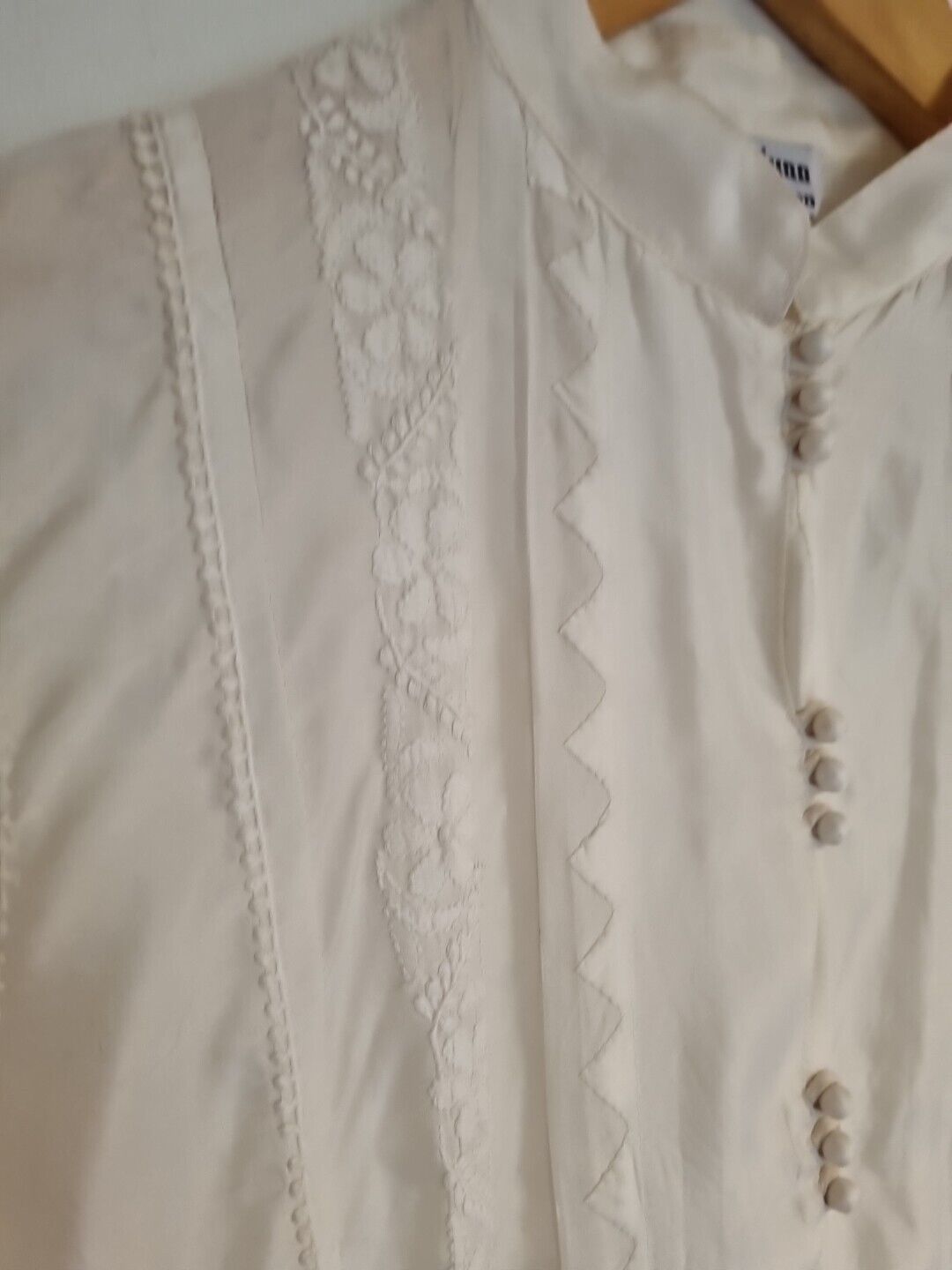 Juliette Dunn 100% Silk Women's White Embroidered And Buttoned Kaftan Size 3