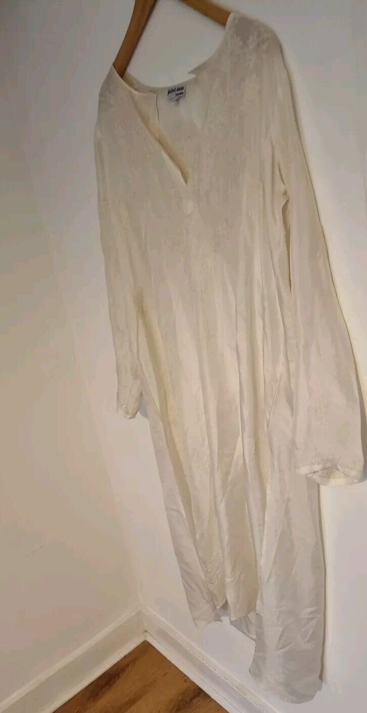 Juliette Dunn Women's 100% Silk Cream Embroidered Kaftan, Housecoat Size 3