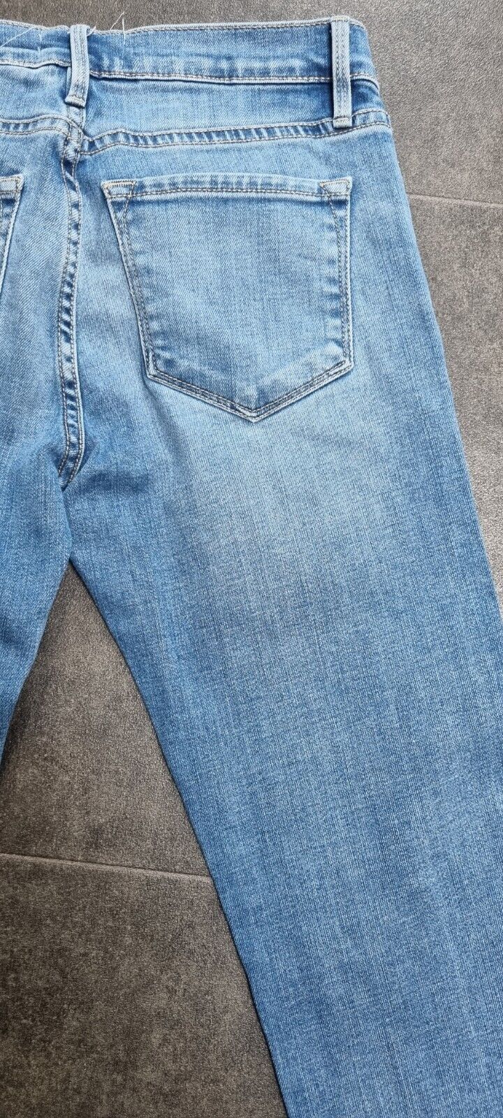 Frame Women's Blue Jeans "Le Garcon" Size 23