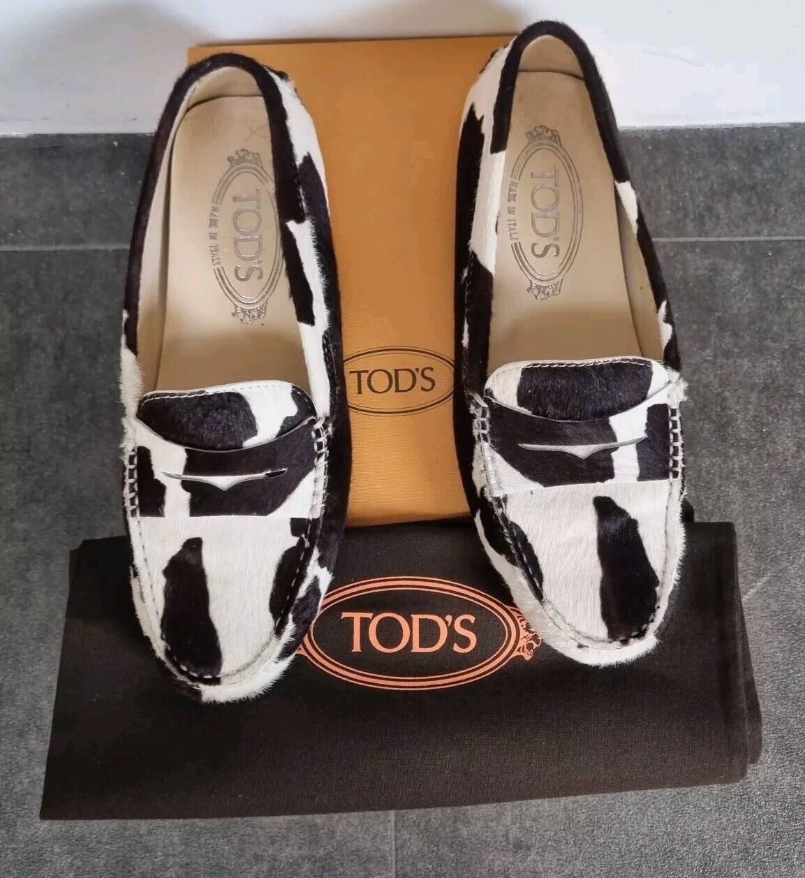 BNWT Tod's Cowhide Design Calfs Hide Gommini Doppia Womens Brown Loafers Size 36