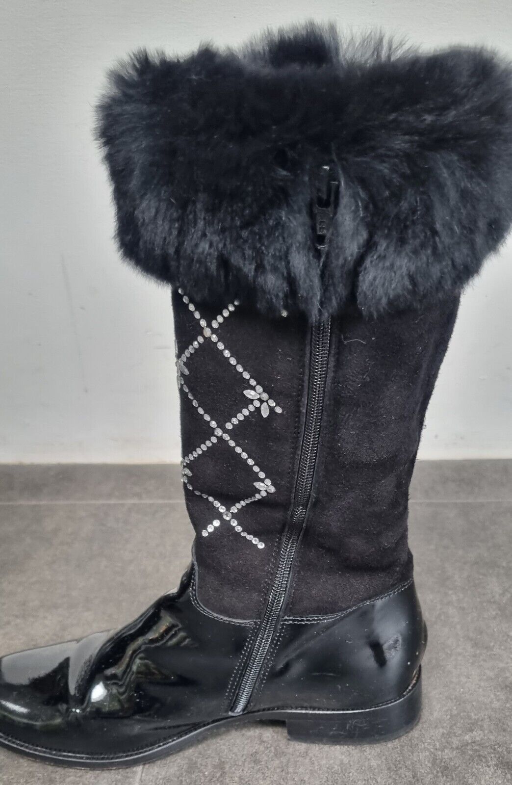 Vero Cuoio Girls Black Patent Leather Boots With Diamanté Criss Cross Pattern 36