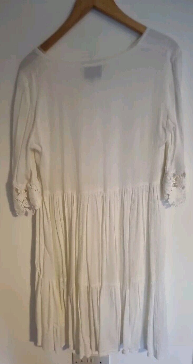 Hotel Particulier Women's White V Neck Dress Medium