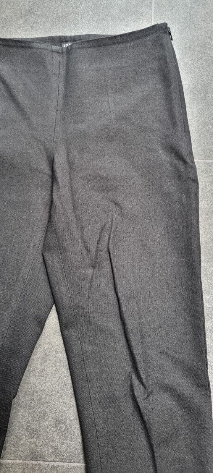 Joseph Women's Black Cropped Trousers Size 34
