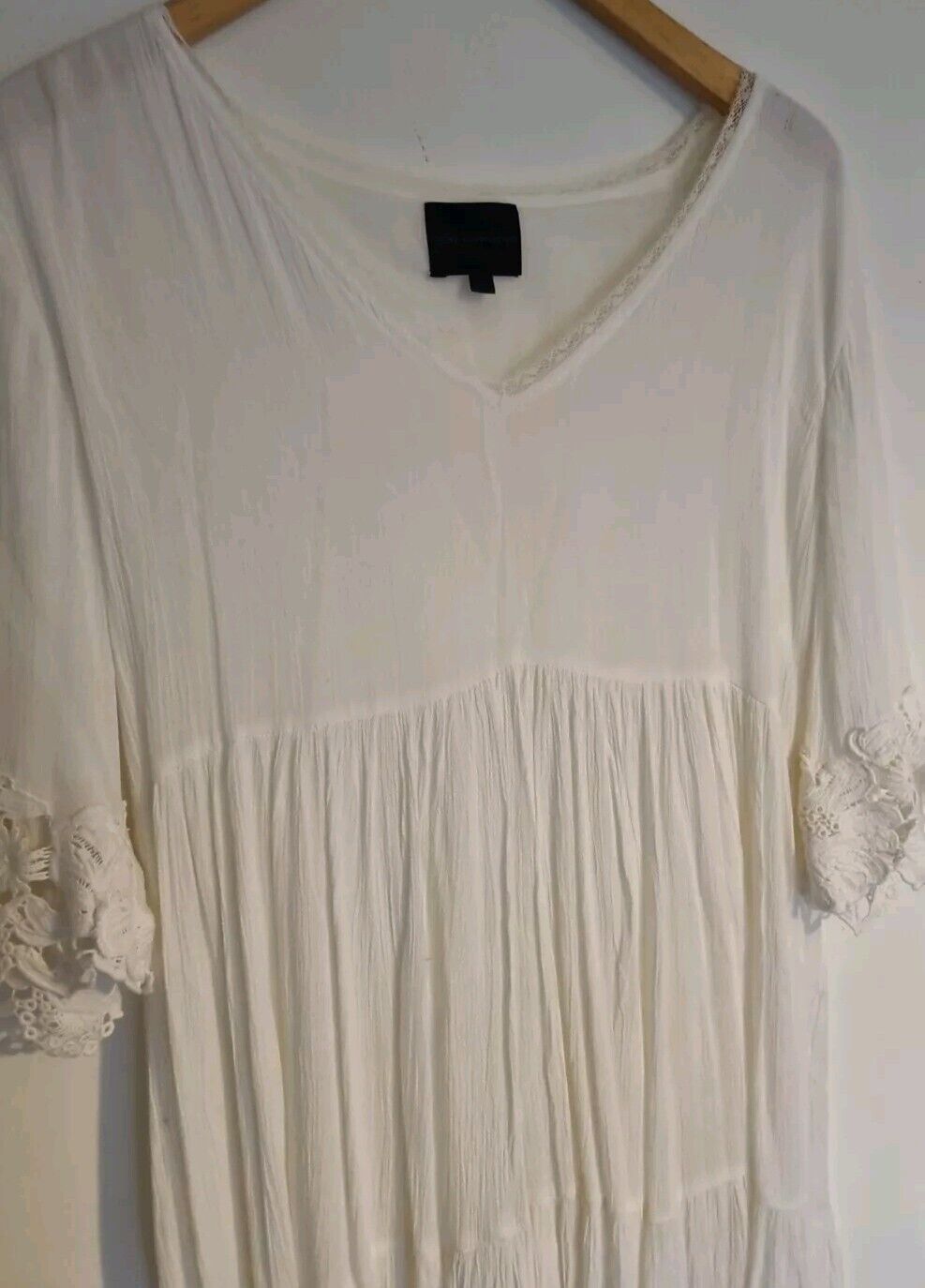 Hotel Particulier Women's White V Neck Dress Medium