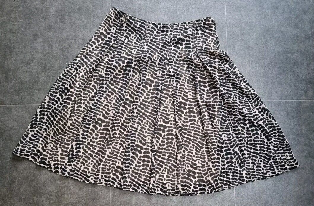 Scapa Women's 100% Silk Brown Leaf Design Lined Skirt Size 36
