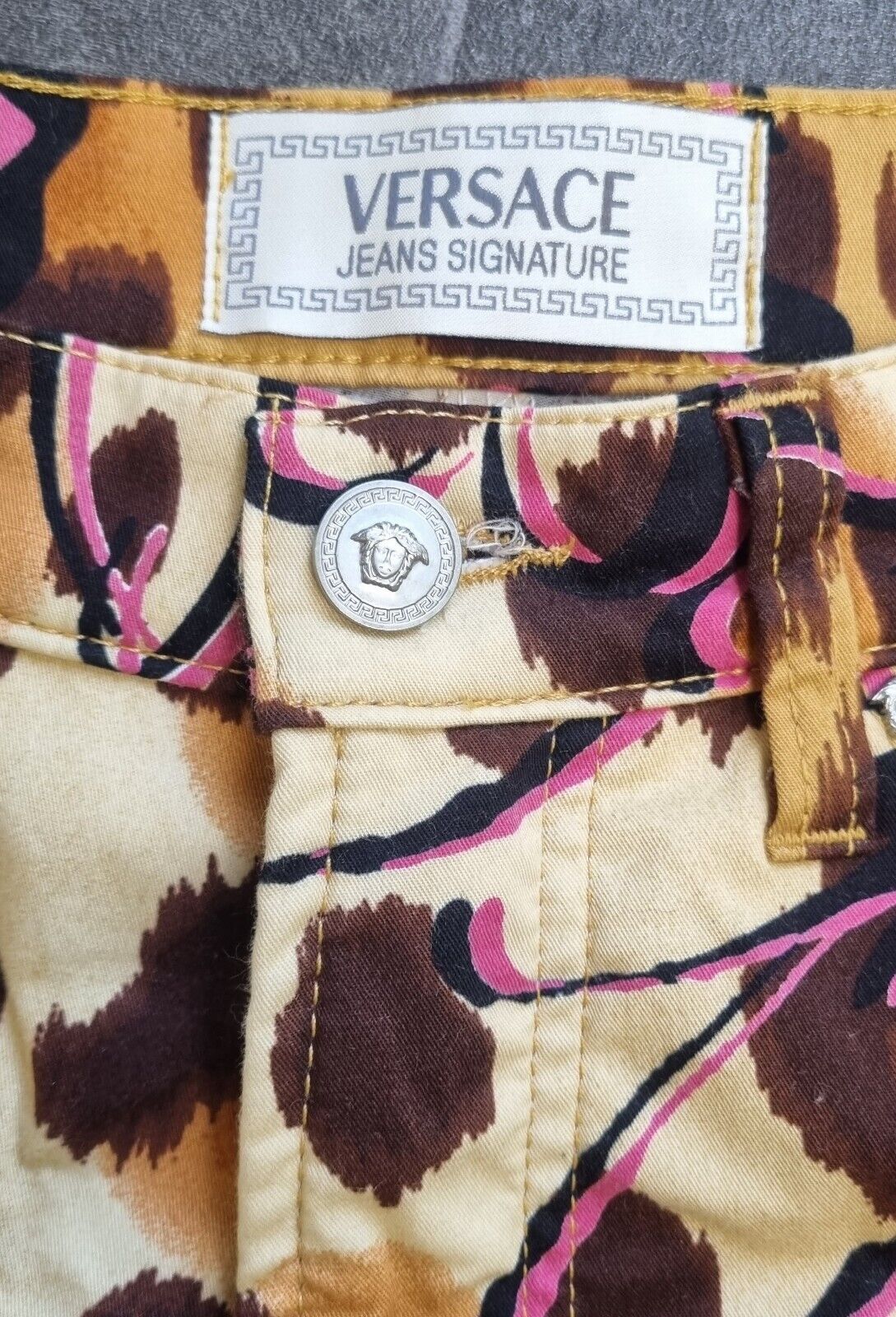 BNWT Authenticity Guaranteed Versace Jeans Signature Stretch Cotton Size 29/43