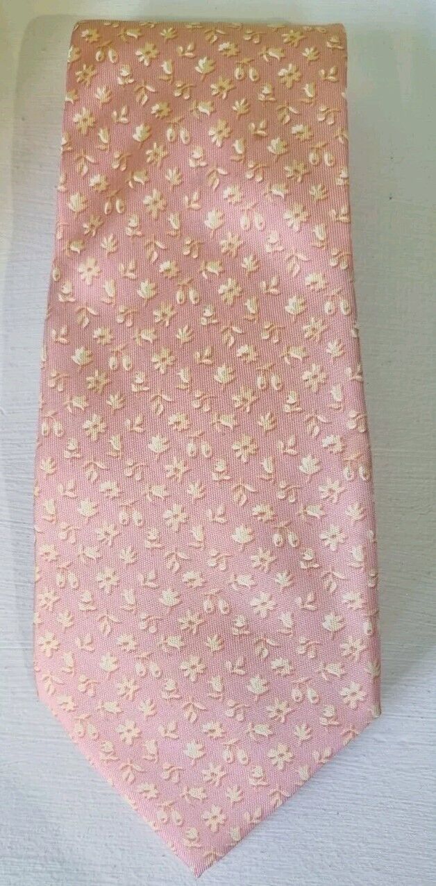 Salvatore Ferragamo Men's 100% Silk Pink Tie