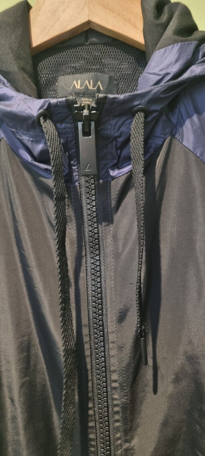 Alala Women's Windcheater Black And Navy Light Rain Hooded Jacket Size XS