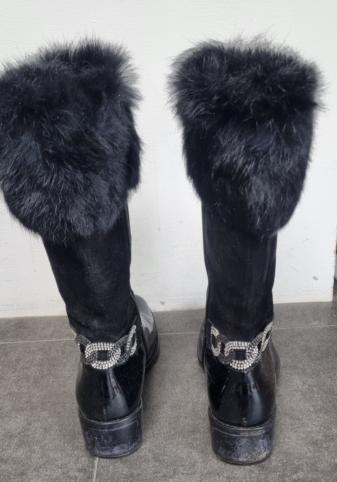 Vero Cuoio Girls Black Suede And Patent Leather With Fur Trim Boots Size 36