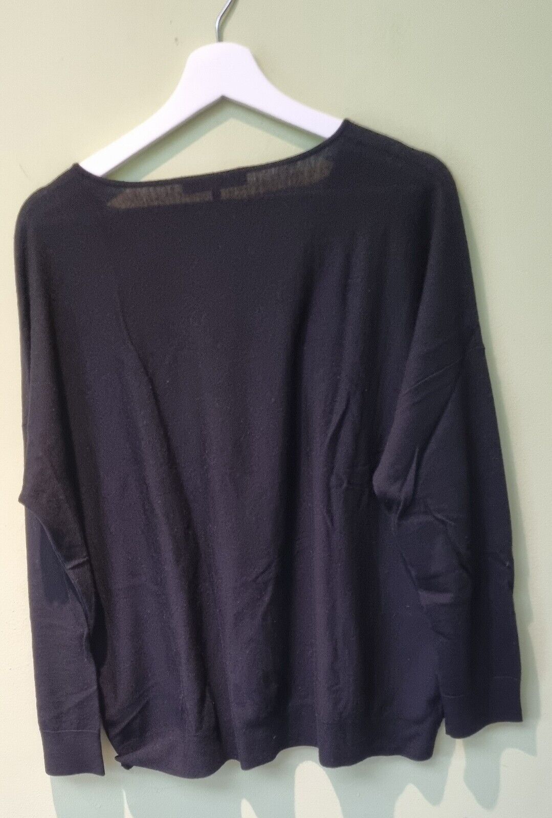 Gerard Darel Women's Black 100% Wool V Neck Pullover. Jumper Size 3