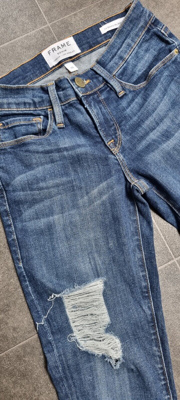 Frame Women's Blue Jeans Distressed, Cropped, Skinny Size 23