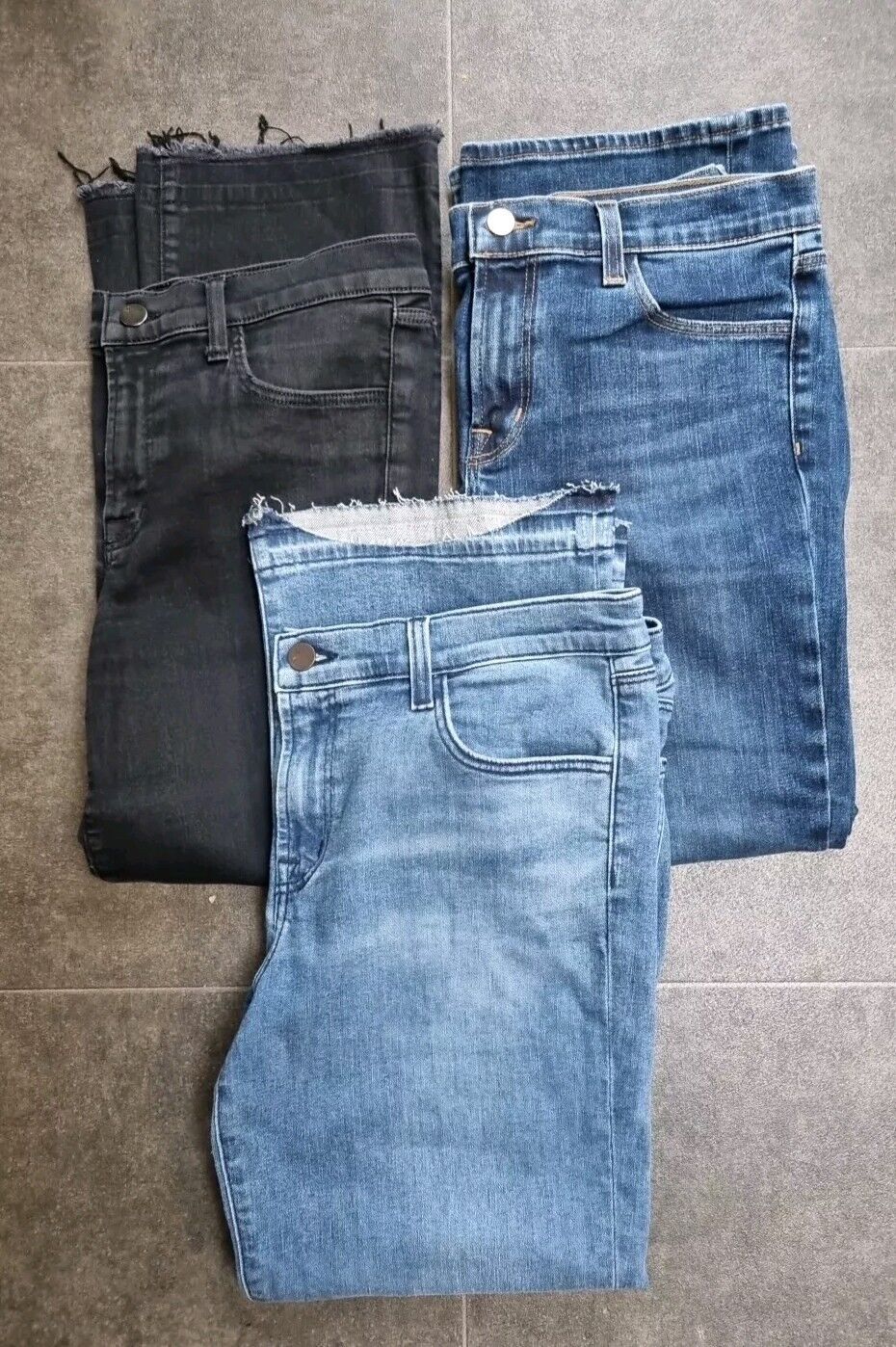 J Brand Three Pairs Of Jeans Two Blue And One Black Set Of 3 Size Waist 30'