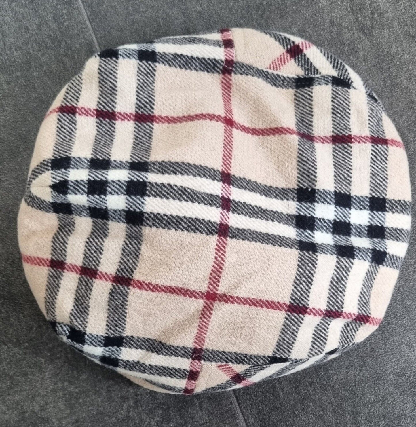 Burberry London Women's Check Flat Cap Size Small