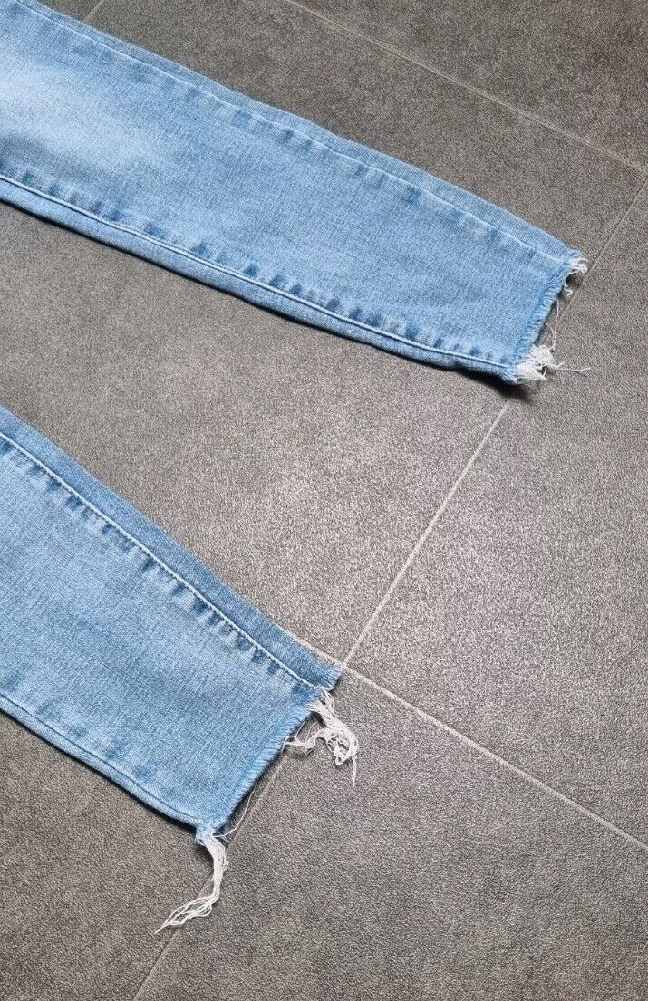Pistola Women's Blue Distressed Cropped Jeans Size 24
