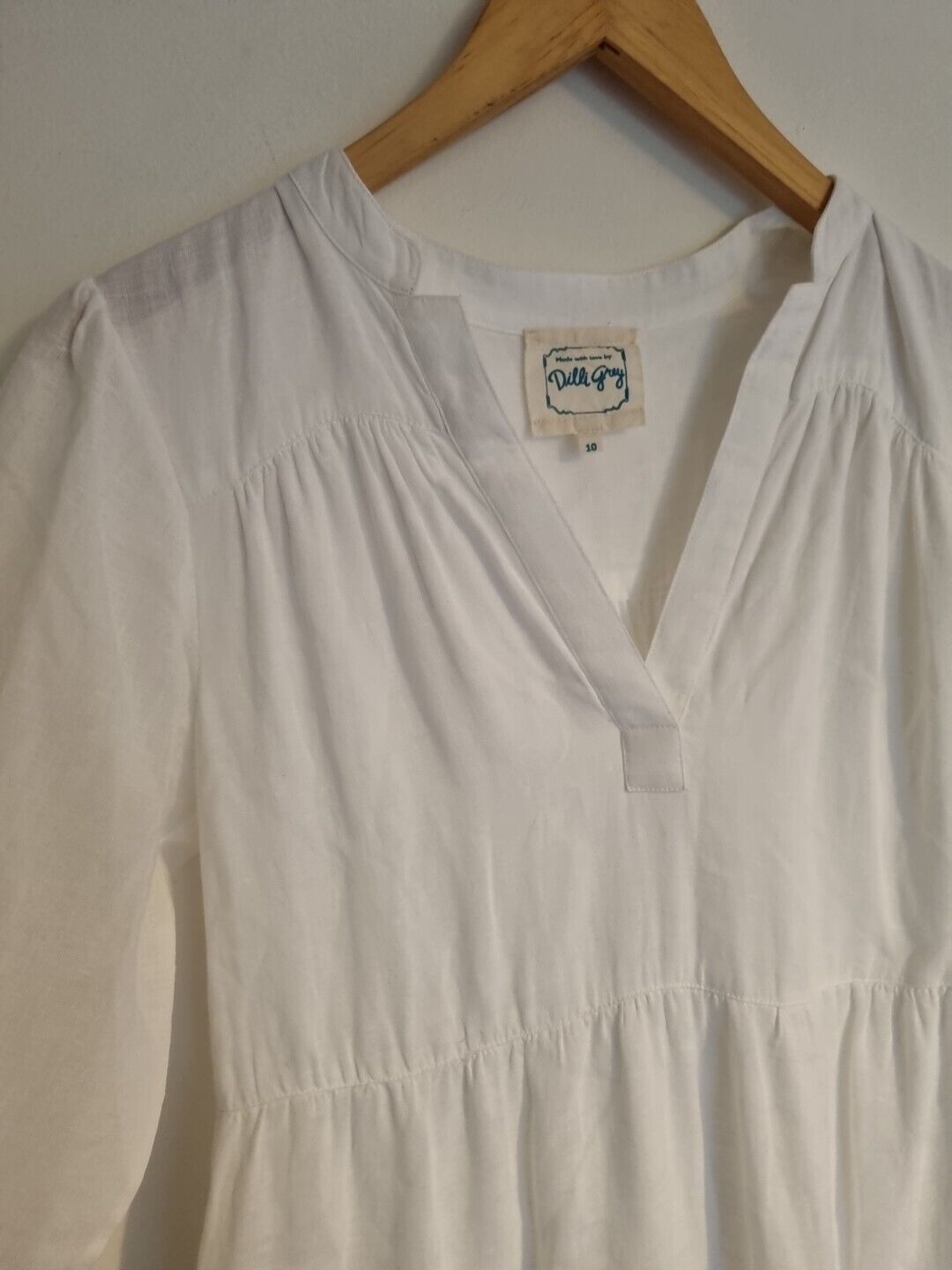 Dilli Grey Women's White 100% Linen, Lined Handmade In India Maxi Dress 10