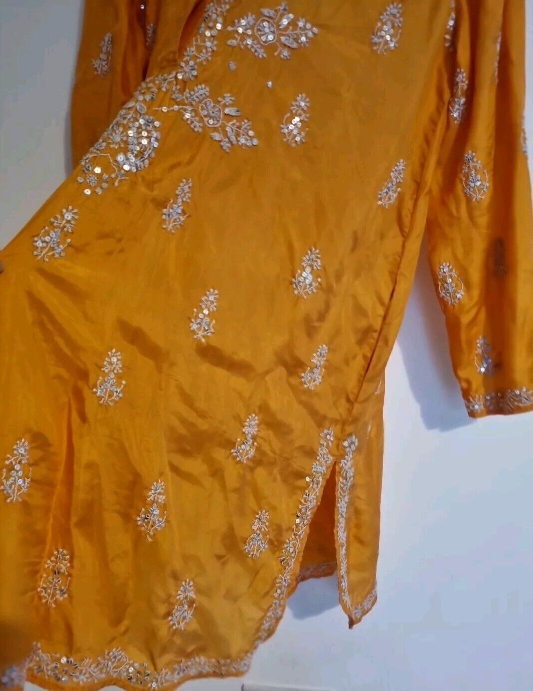 Juliette Dunn Women's Orange Sequinned Embroidered 100% Silk Kaftan Size 3