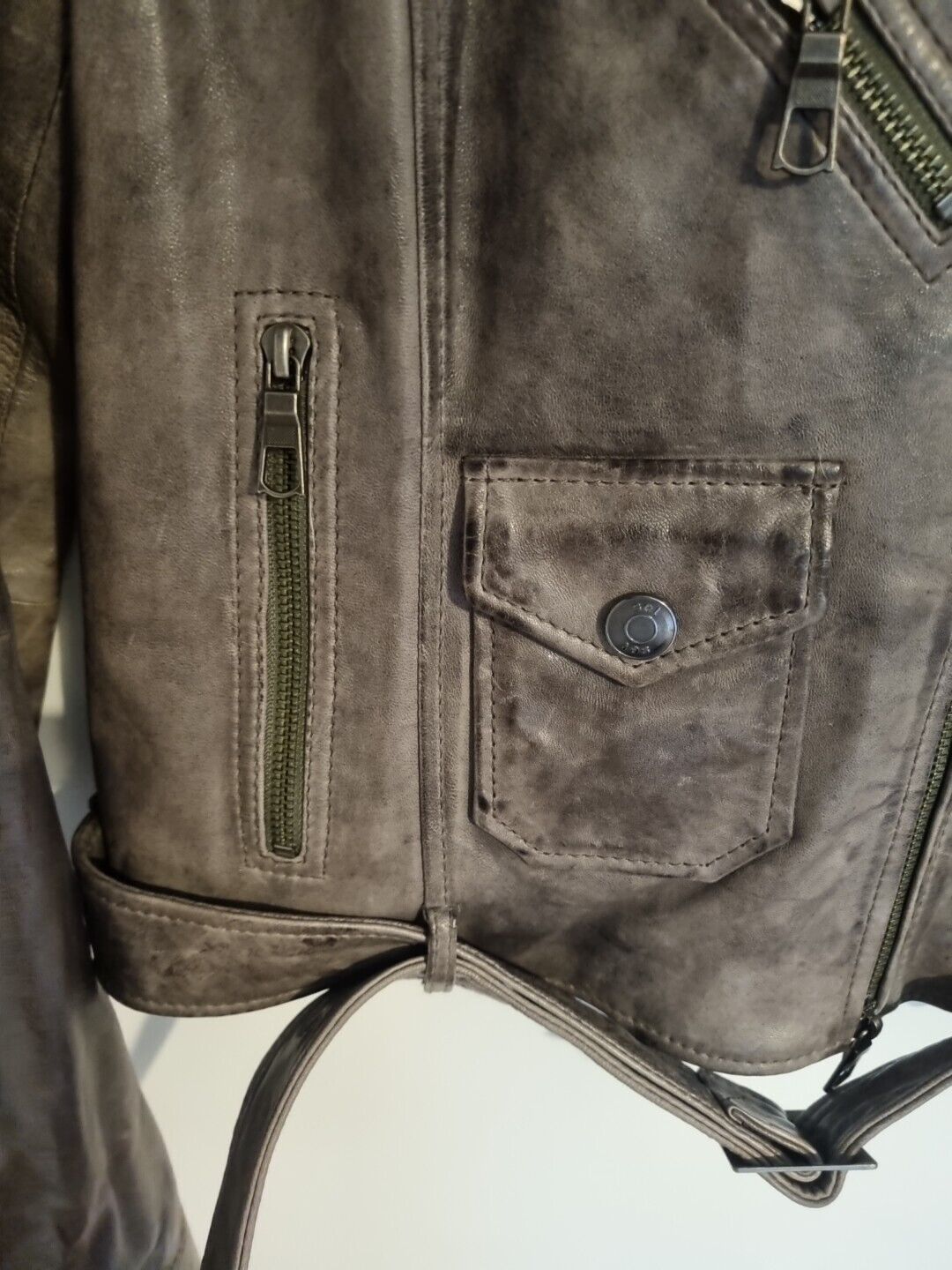 Set Women's Grey Distressed Leather Jacket Size 38 New Unworn