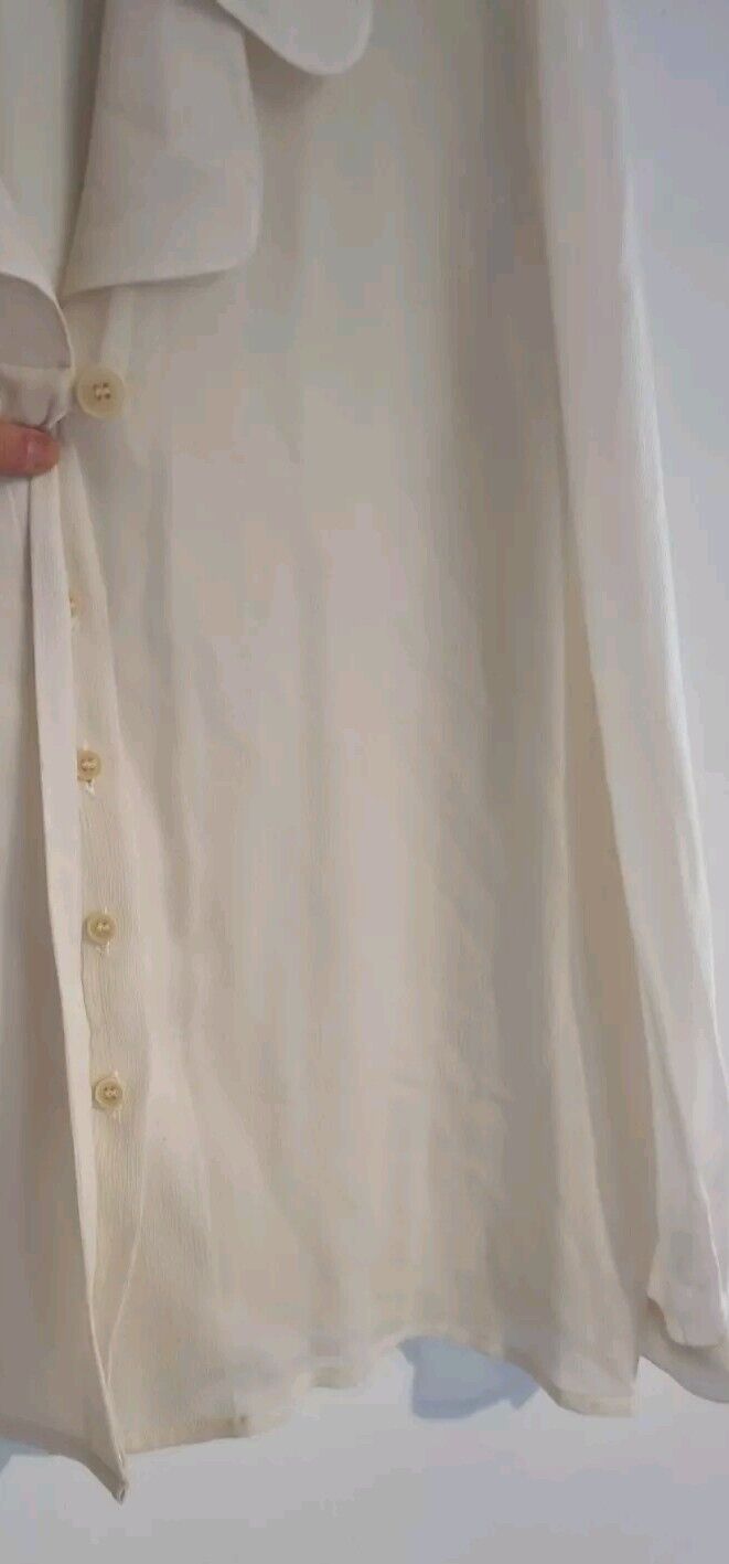 Georgio Armani Milan Women's Cream 100% Pure Silk Blouse Size Approx 14/16