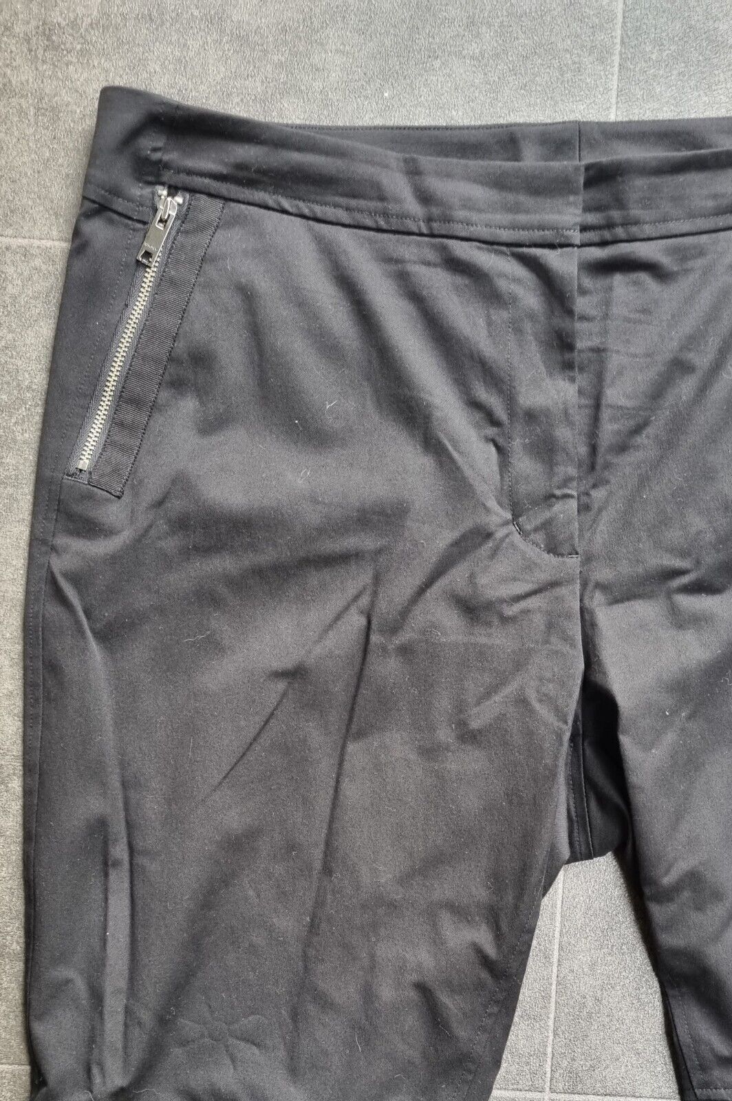 Gorgeous DKNY Donna Karan New York Women's Black Stretch Trousers Size 14