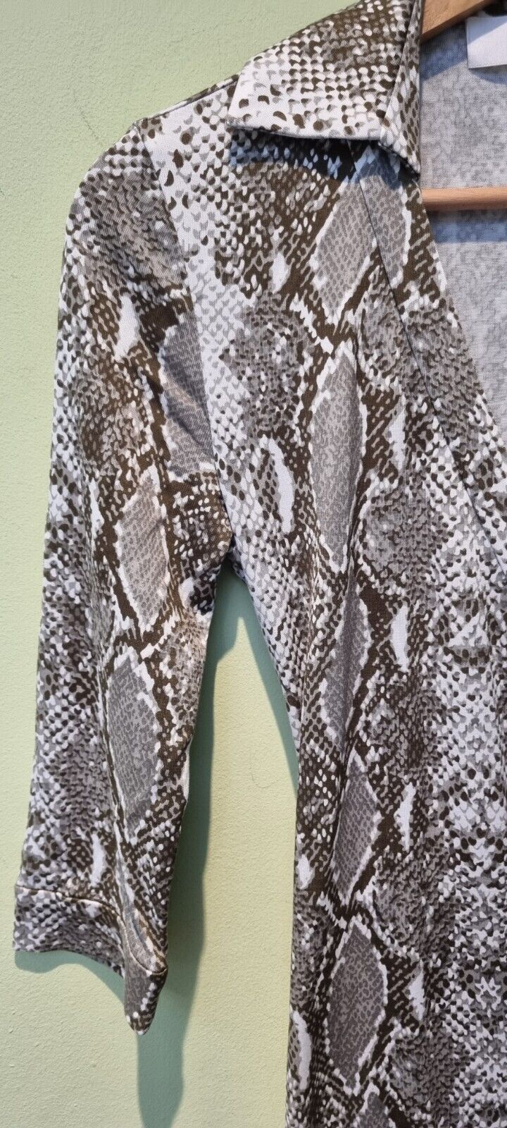 Diane Von Furstenberg Women's Long Snakeskin Design 100% Silk Wrap Over Dress O