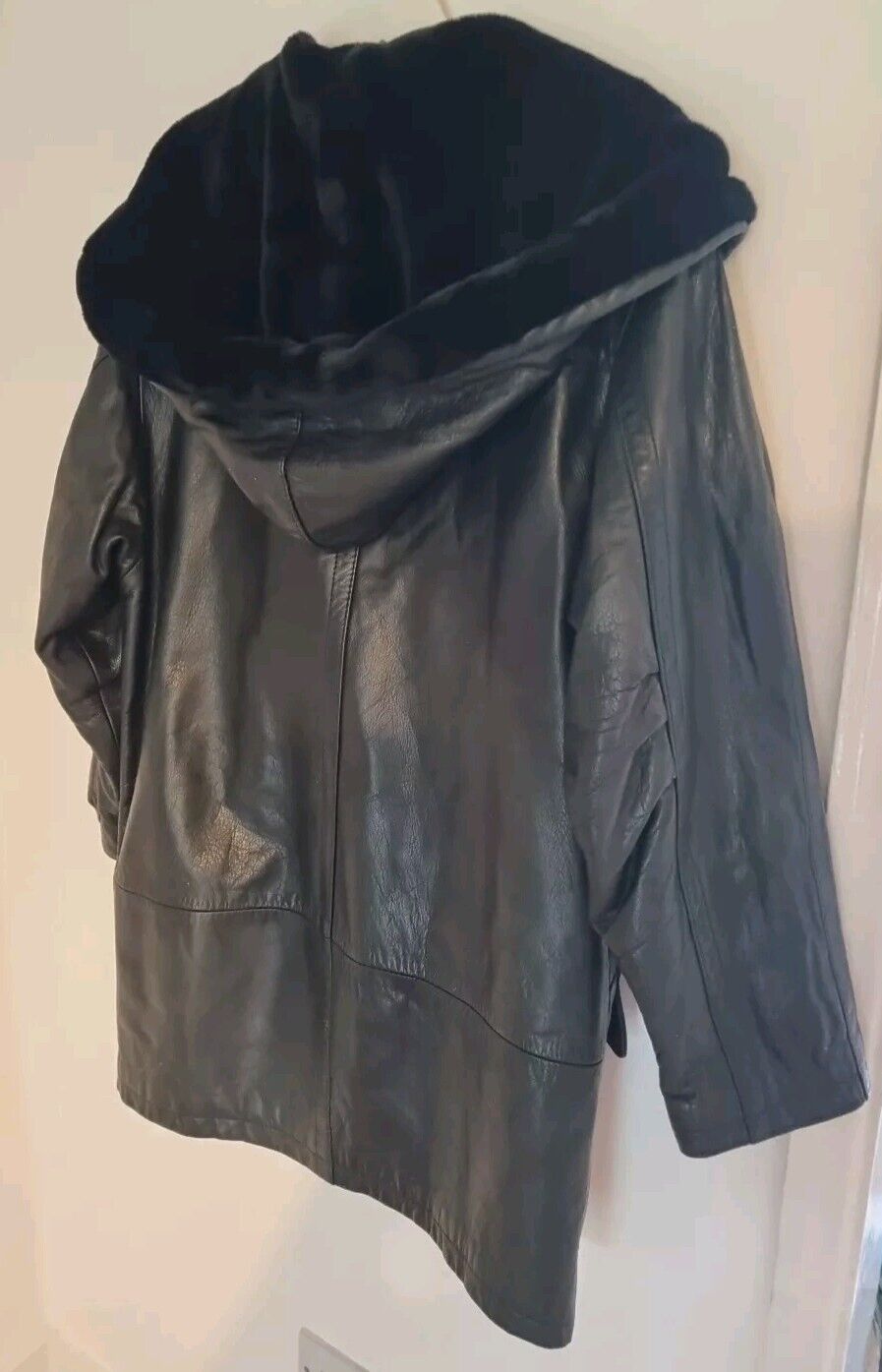 Forma Women's Black Genuine Leather, Fleece Lined Hood Coat Size Small