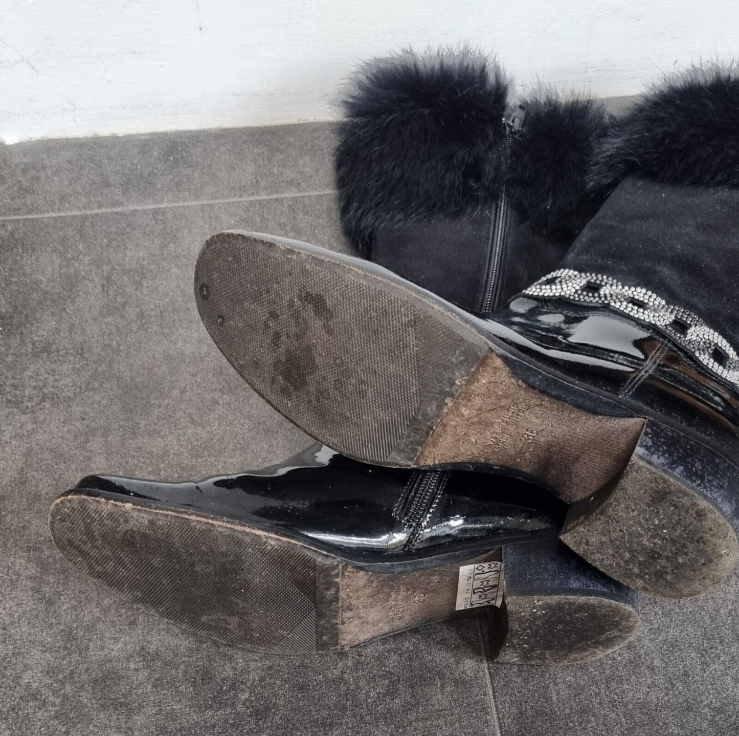 Vero Cuoio Girls Black Suede And Patent Leather With Fur Trim Boots Size 36