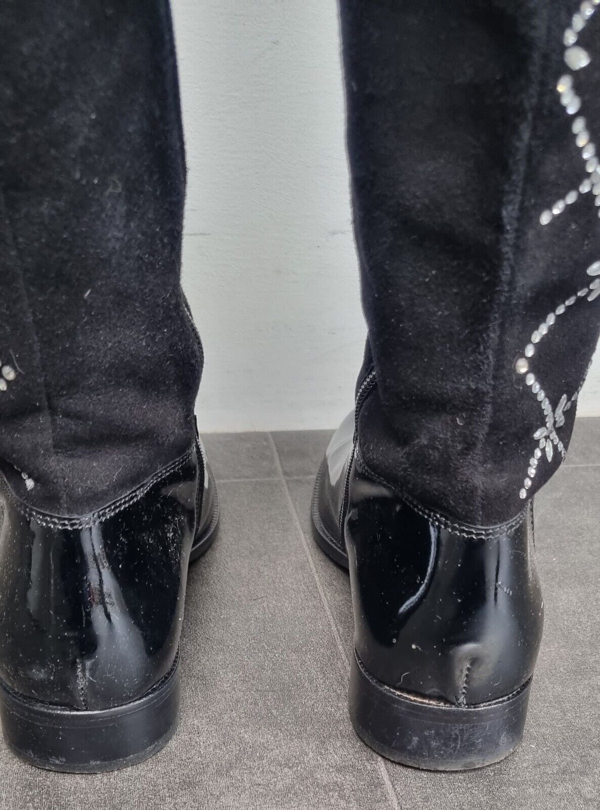 Vero Cuoio Girls Black Patent Leather Boots With Diamanté Criss Cross Pattern 36