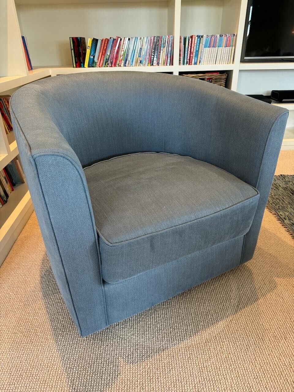 Blue Tub Swivel Chair