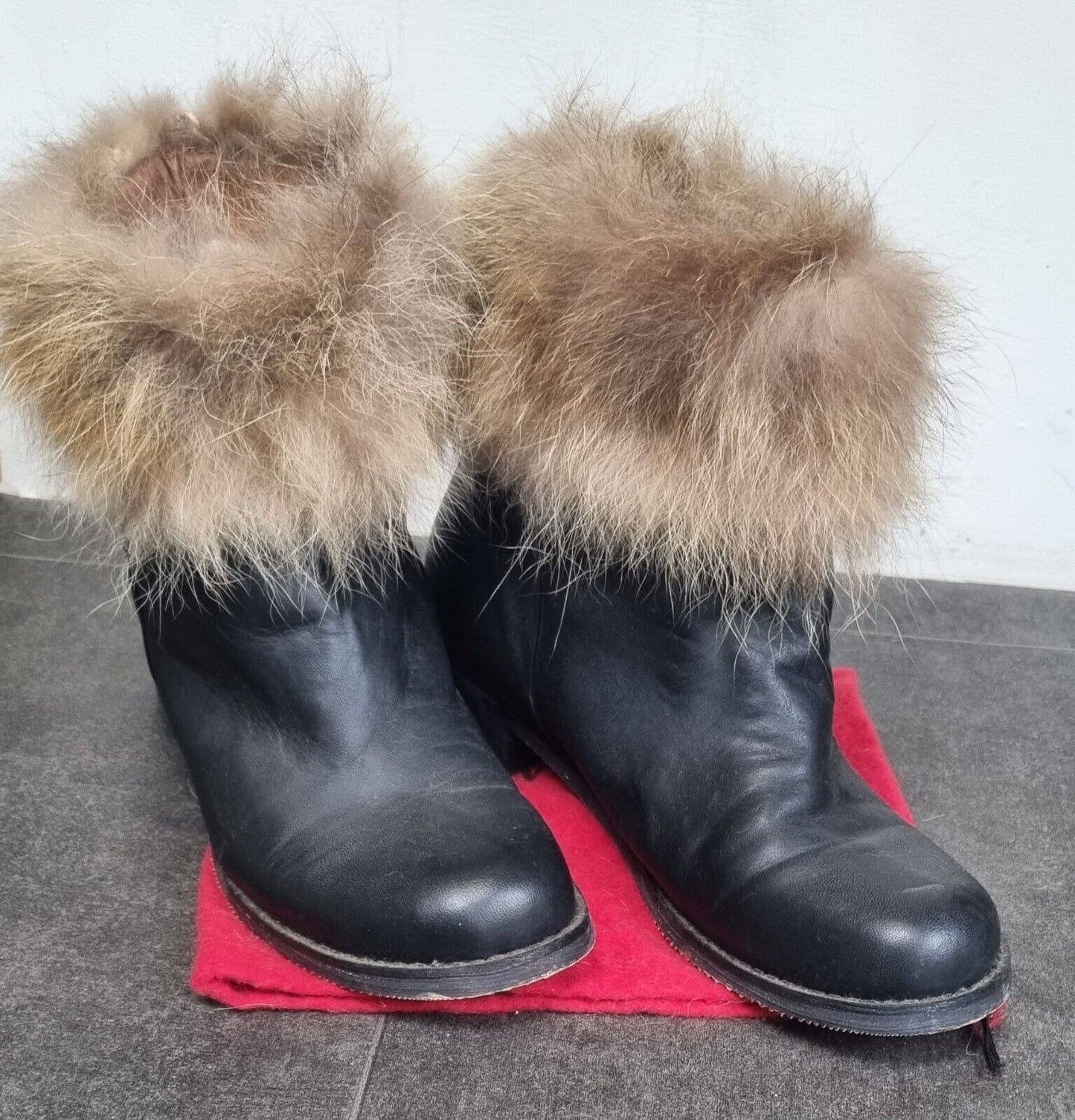 Christian Louboutin Women's Leather And Fur Boots Size 40 With Dust Bag