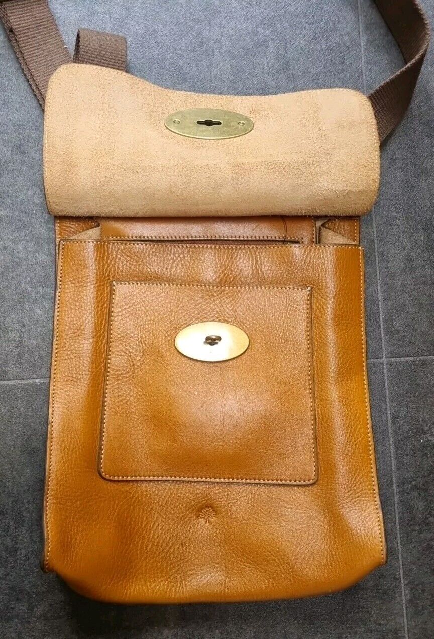 Mulberry Women's Tan Antony Messenger Shoulder Bag