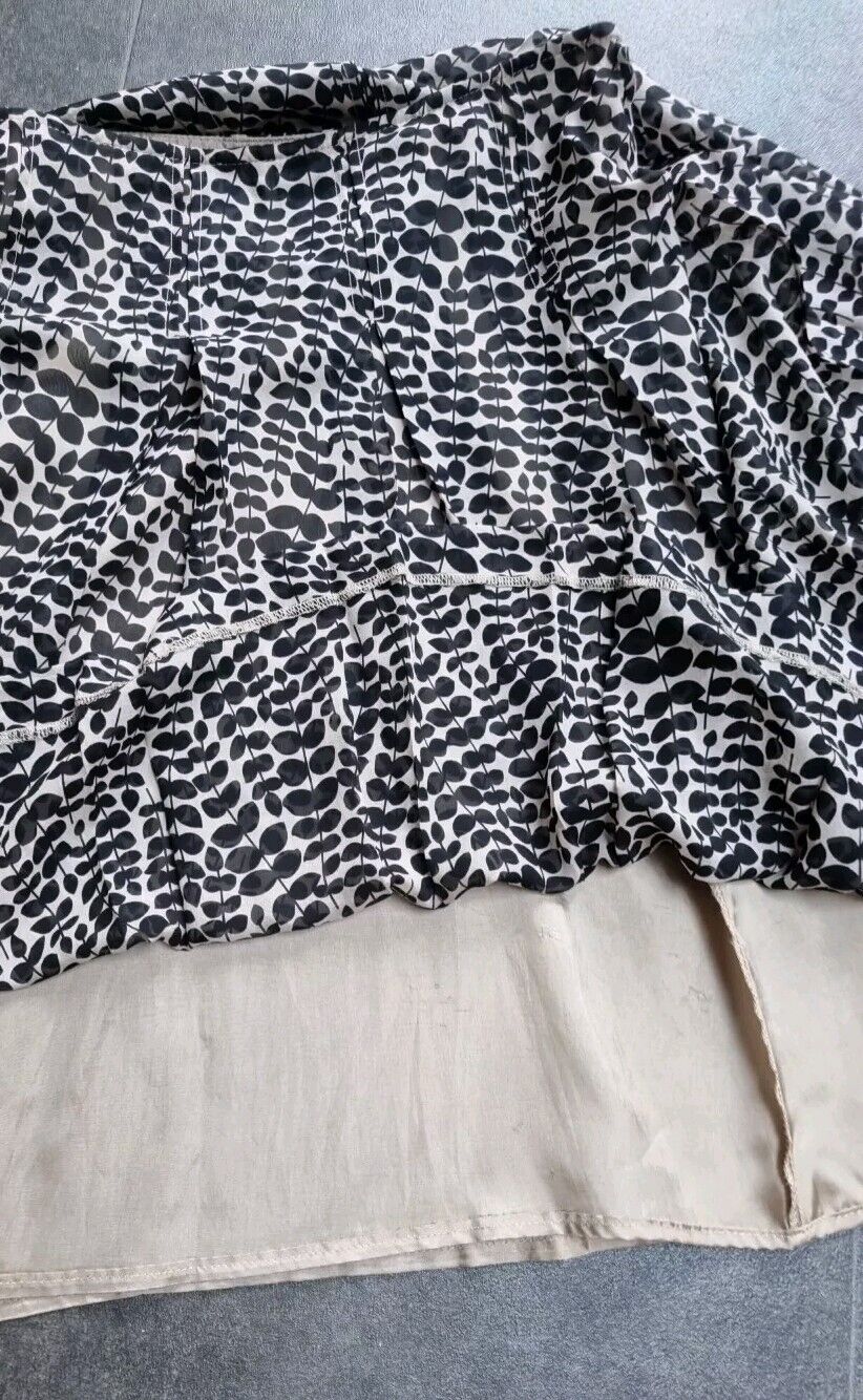 Scapa Women's 100% Silk Brown Leaf Design Lined Skirt Size 36