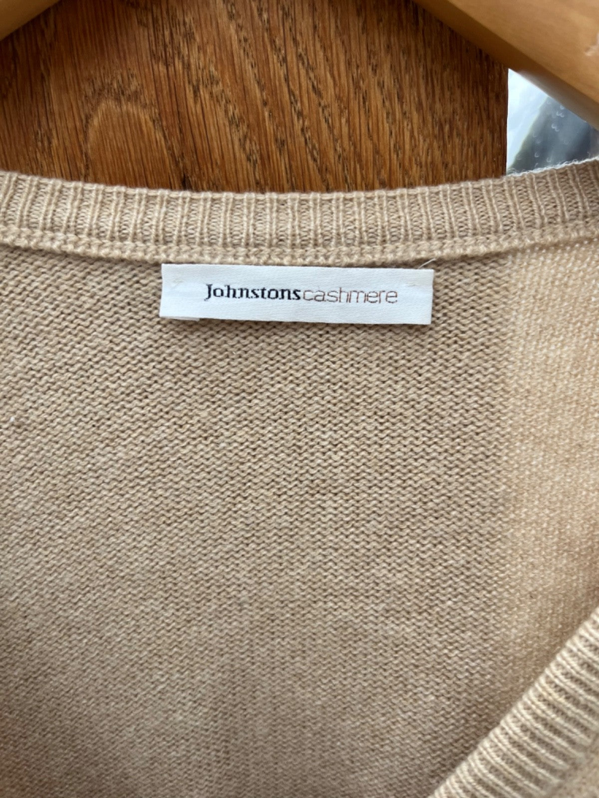 Johnstons Mens Beige Cashmere Jumper Chest 58 cm4