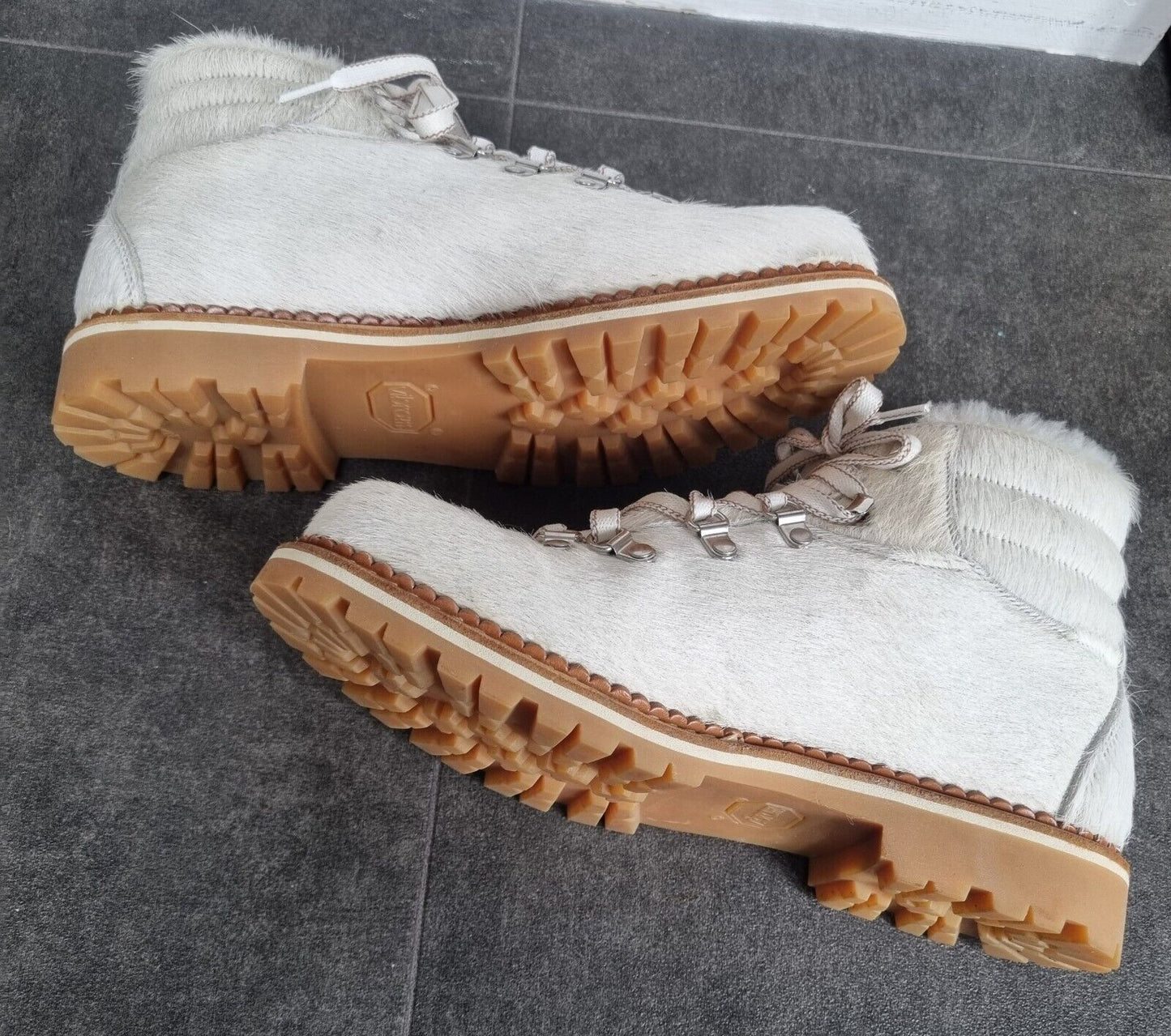 Montelliana Women's White Fur Boots Size 39