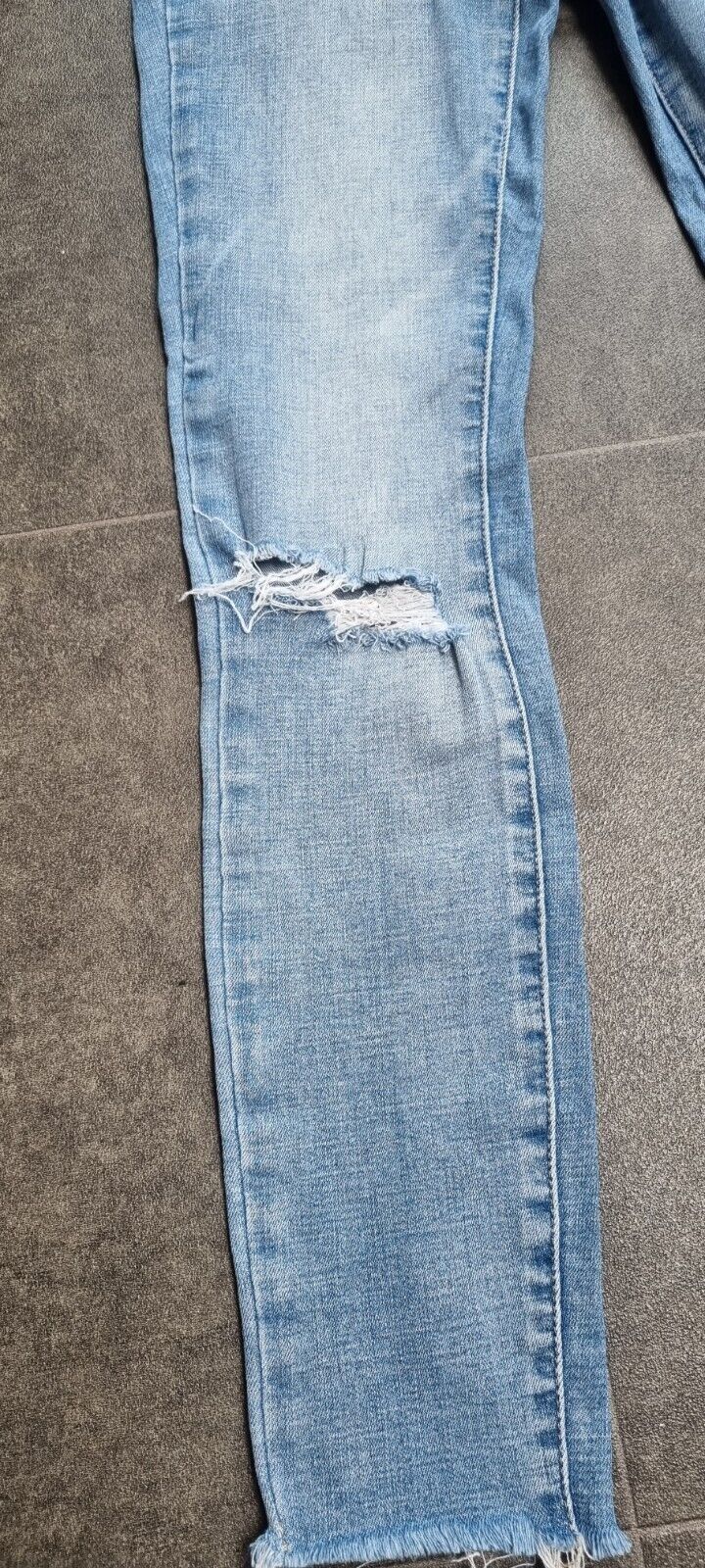 Pistola Women's Blue Distressed Cropped Jeans Size 24