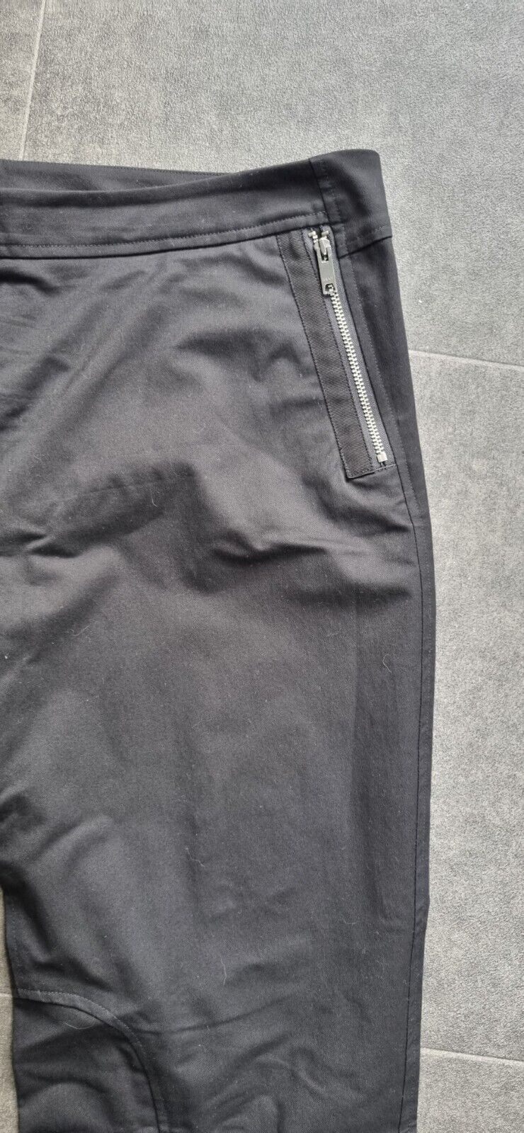 Gorgeous DKNY Donna Karan New York Women's Black Stretch Trousers Size 14