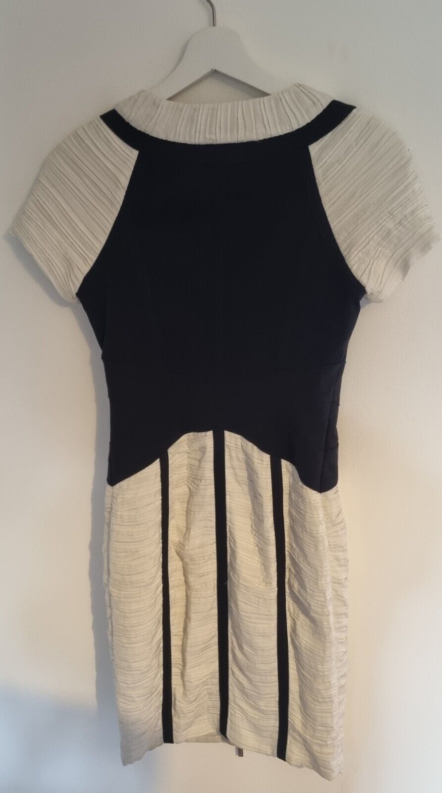 Designer Karen Millen Women's Black/Ivory Dress Size 10