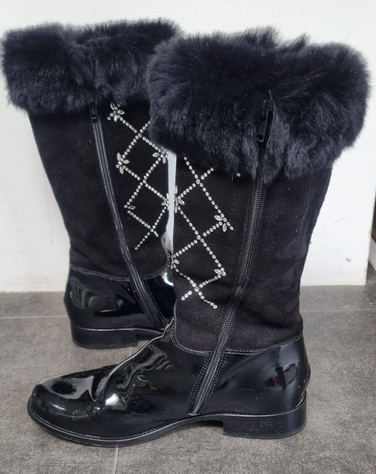 Vero Cuoio Girls Black Patent Leather Boots With Diamanté Criss Cross Pattern 36