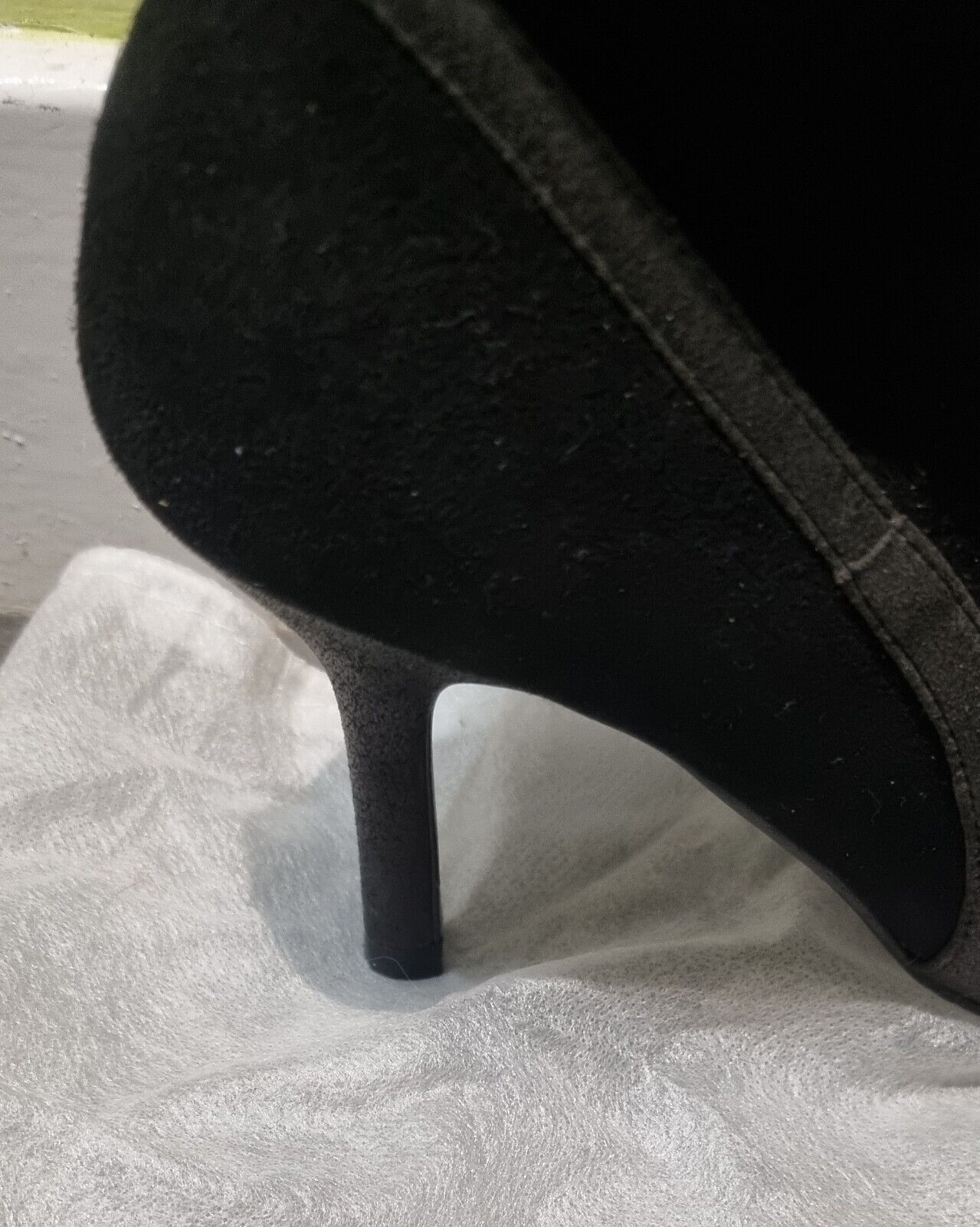 Gorgeous Bourne Women's Black Suede Kitten Healed Boots Size 36