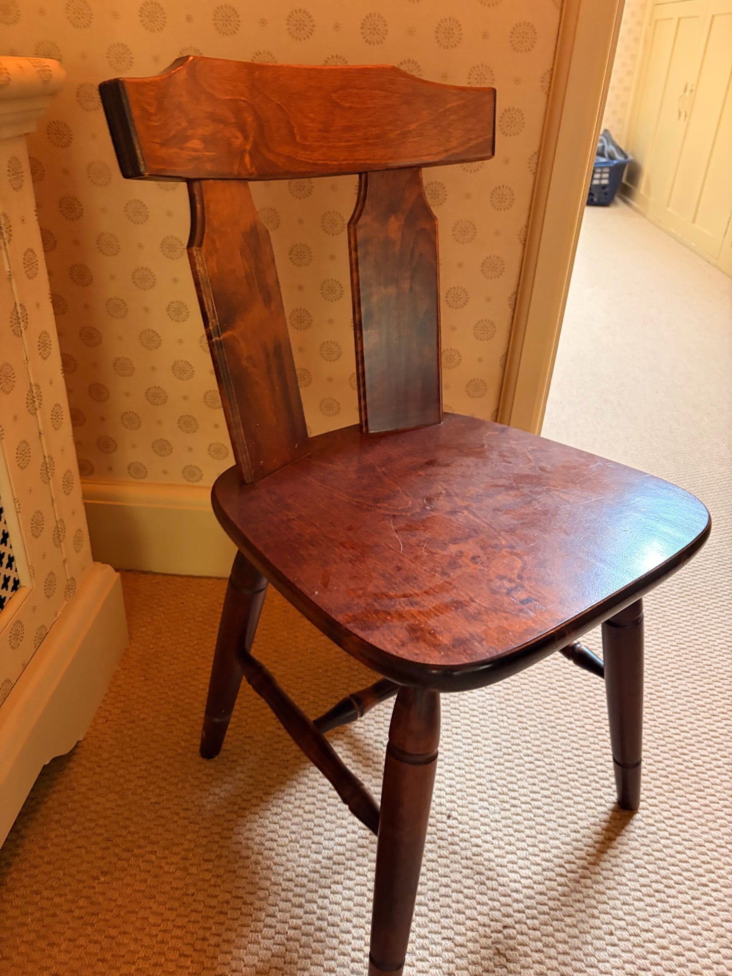 Antique Paris Mfg Co Childs Spindleback Chair