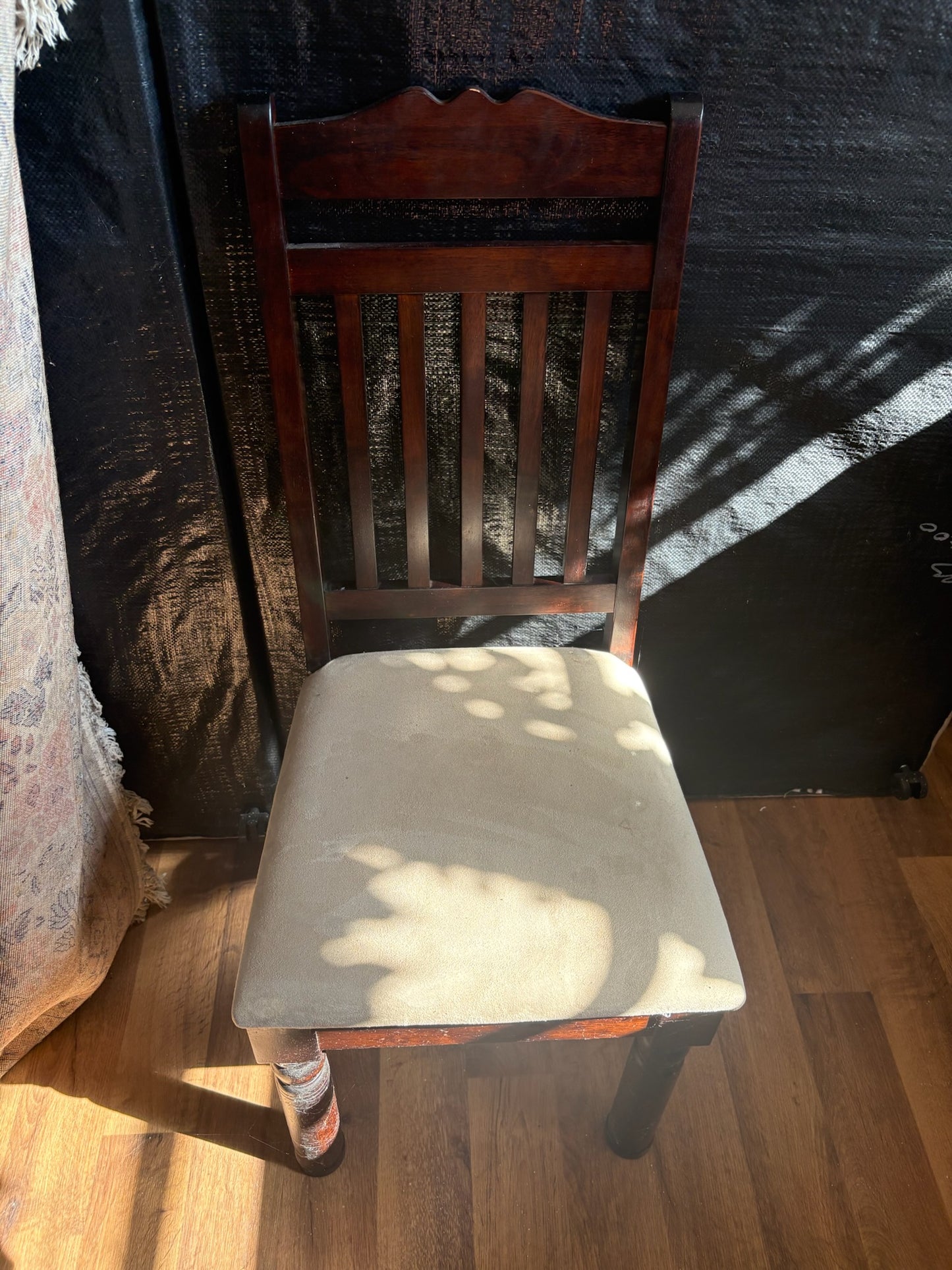 Table and 4 Chairs