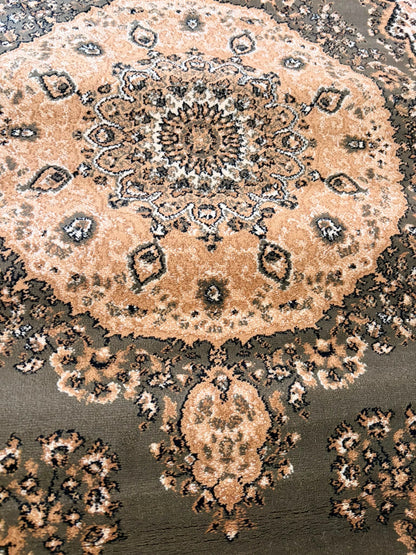Heritage Traditional Green & Ivory Rug