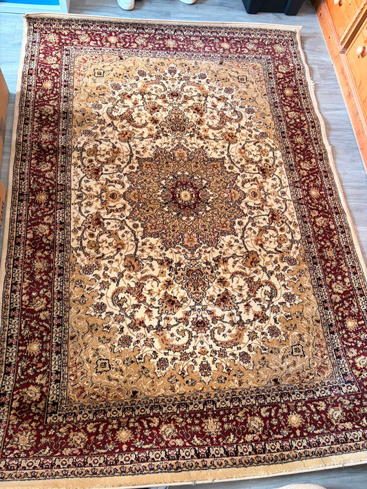 Pasha Ivory Traditional Rug