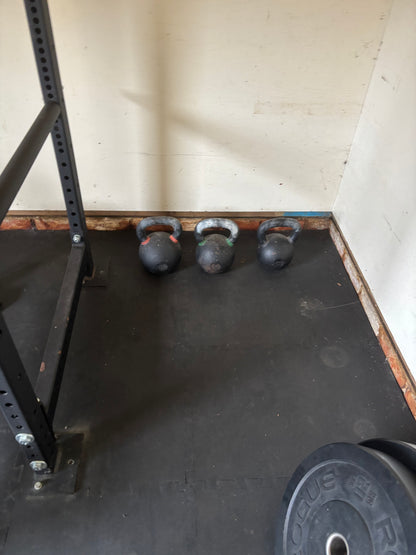 Rogue R-3 Power Rack and Weights