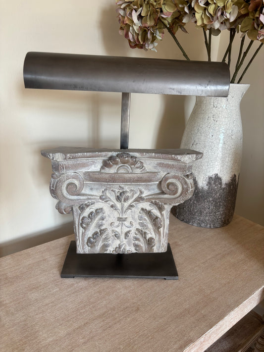 Corinthium Column Stone Lamp
